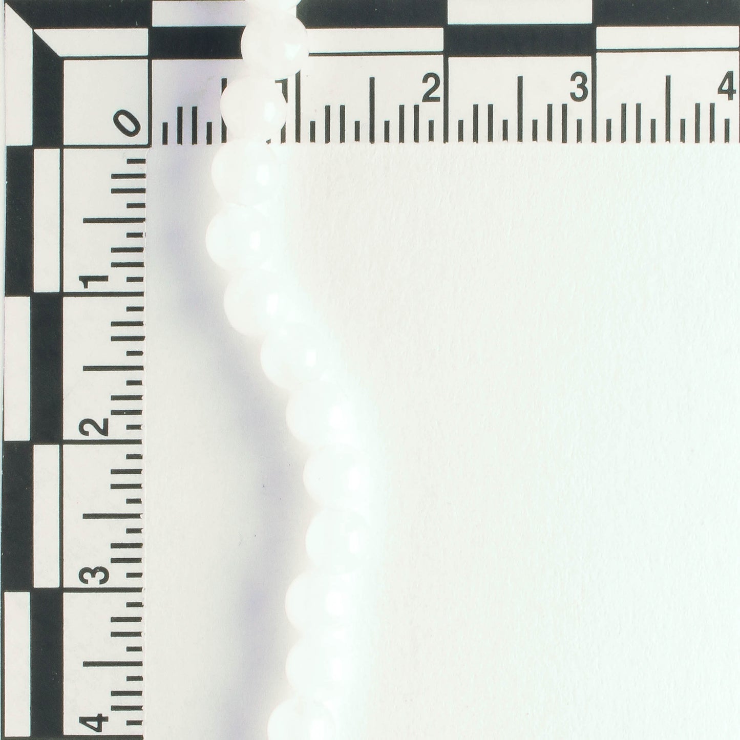 Snow Quartz - 8" strand