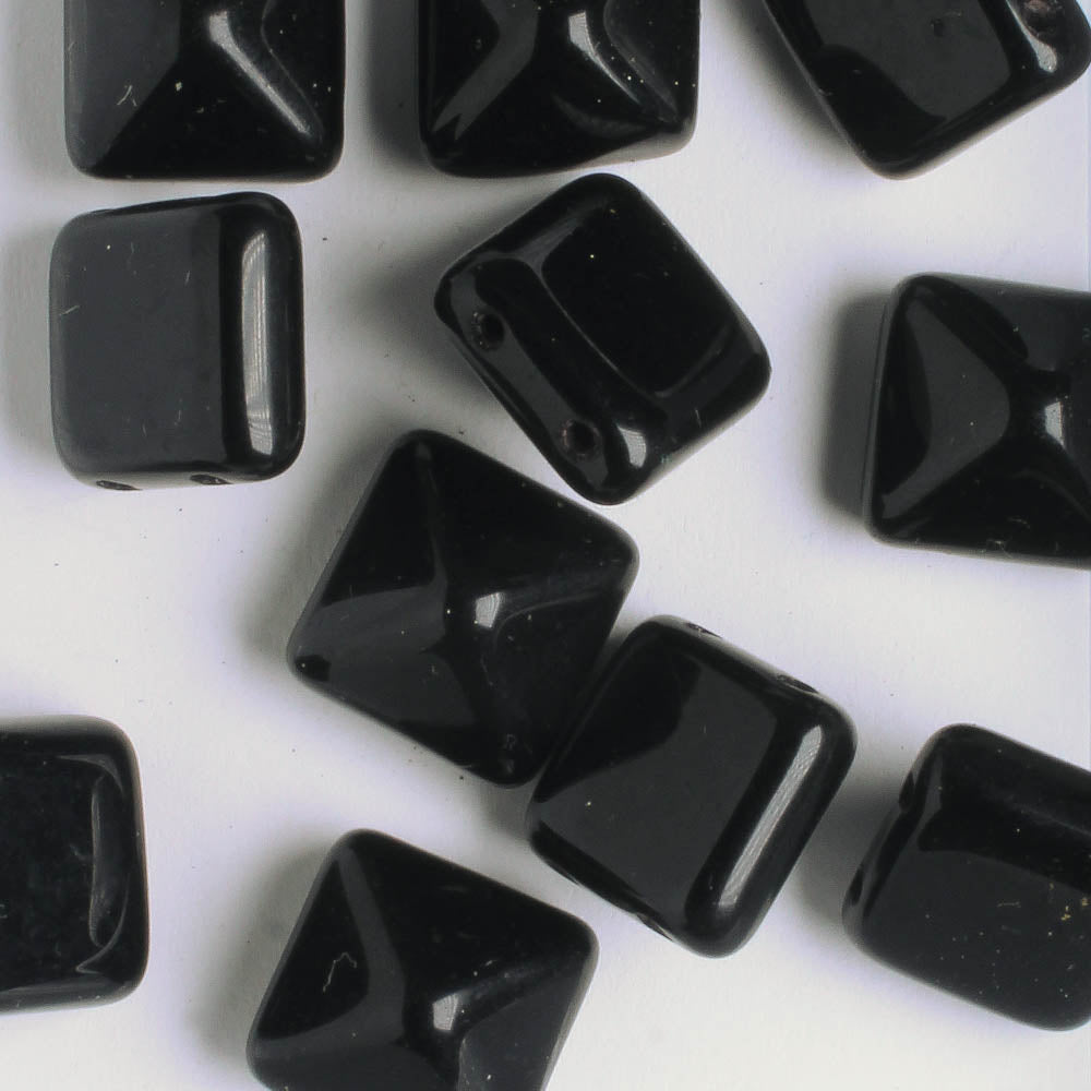 12mm Pyramid Stud - Black