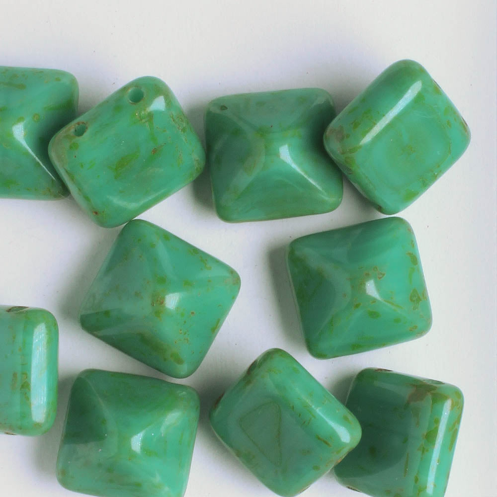 12mm Pyramid Stud - Persian Turquoise