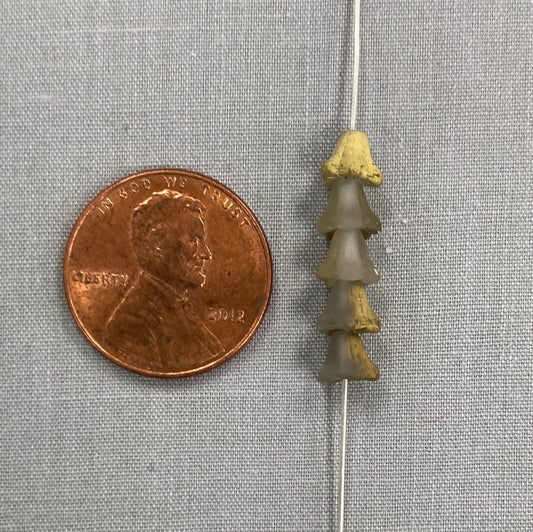 5x6mm Bell Flower - Matte Gray/Gold - qty 25