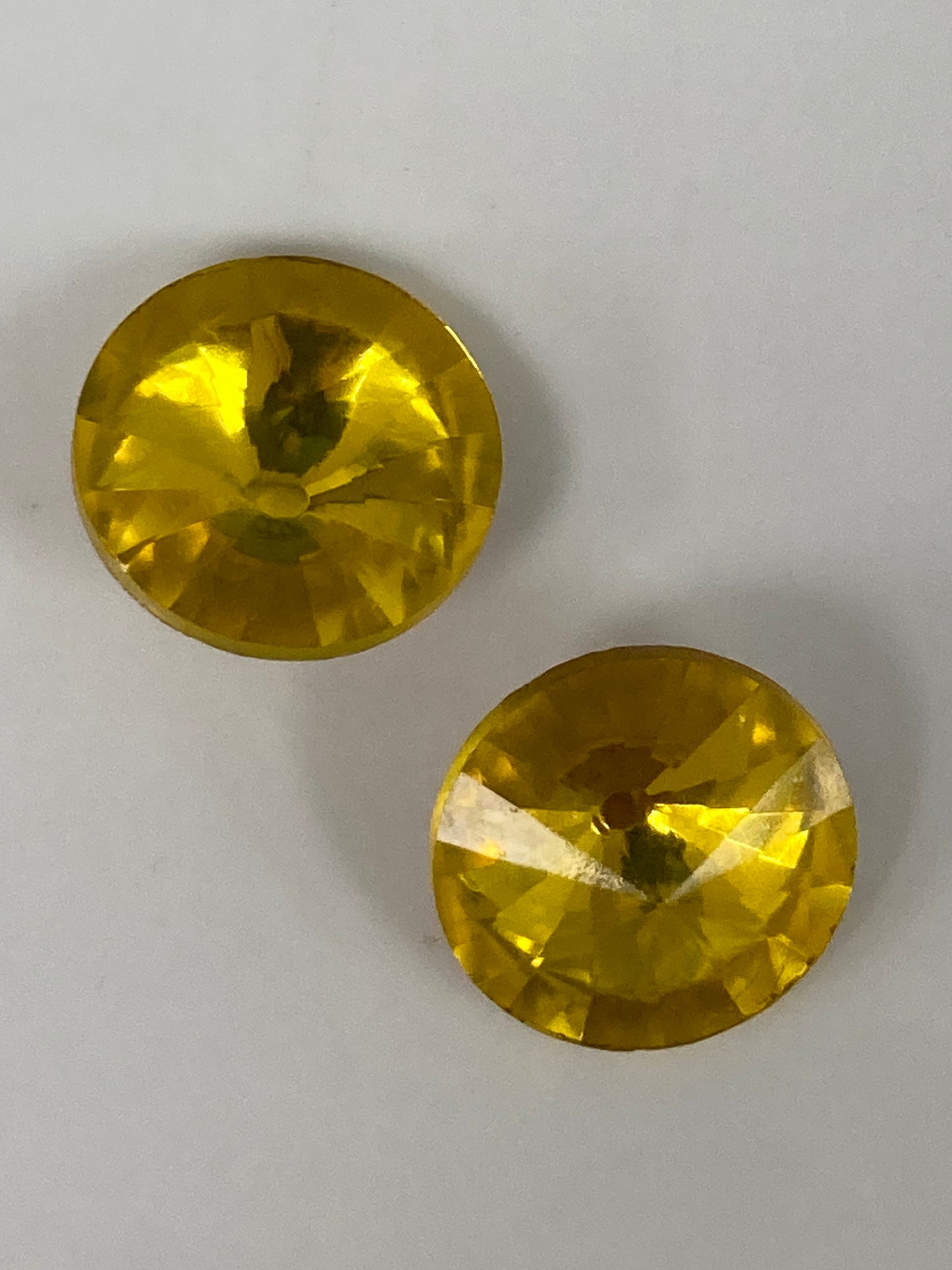 Rivoli 14mm Jonquil - pair