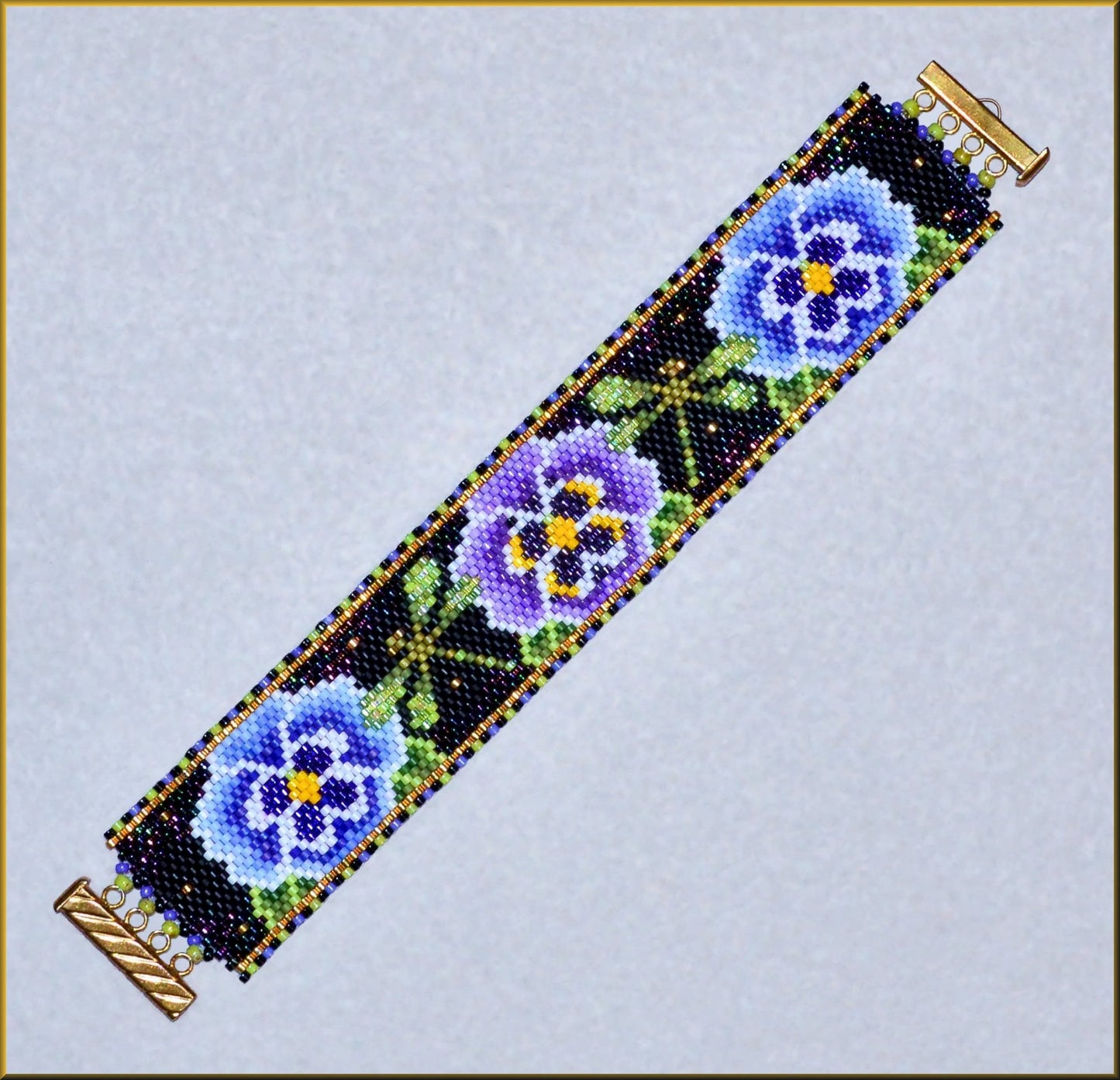 Dragonfly Pansy Patch Bracelet Pattern - PDF