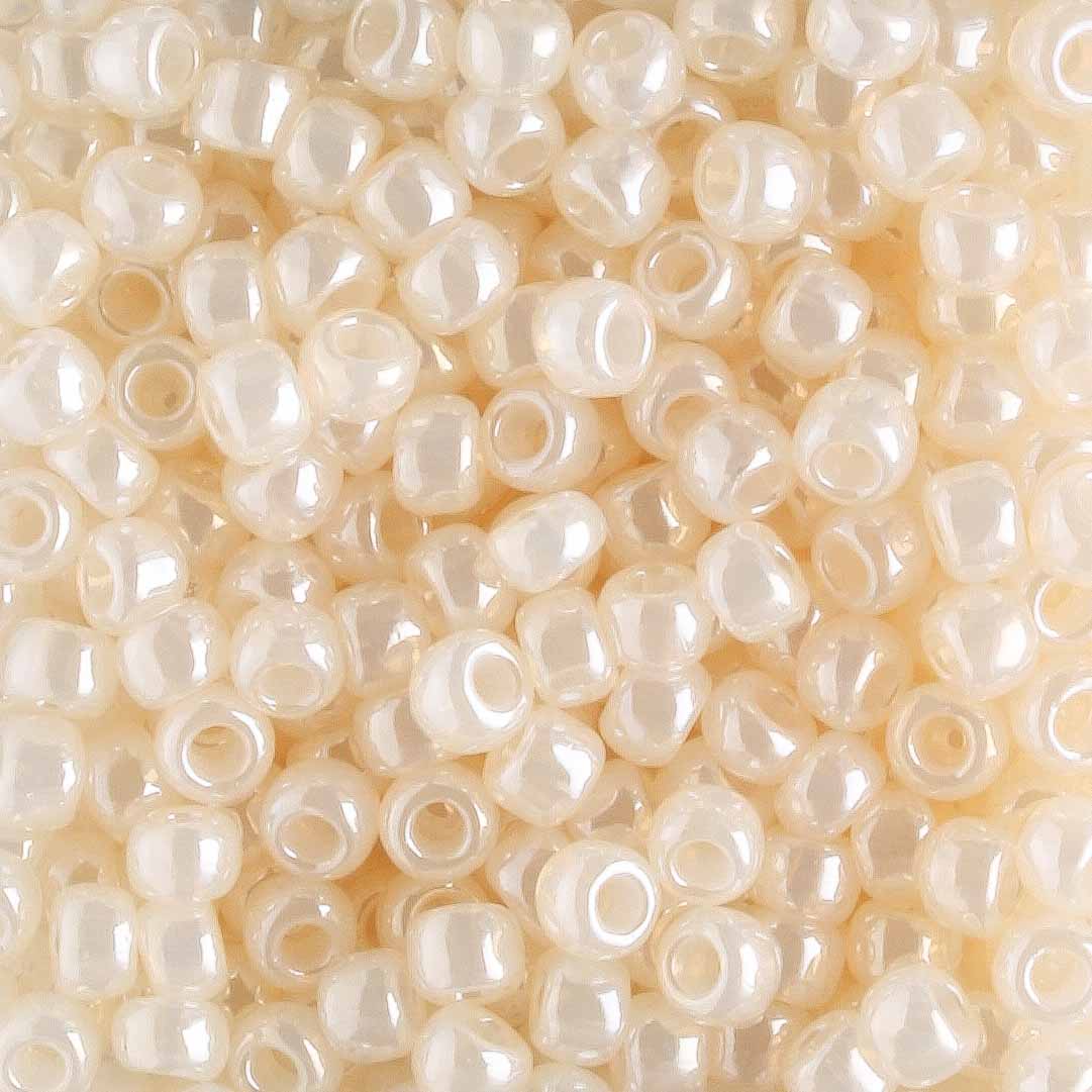 8/0 Ceylon Light Ivory - 10 grams