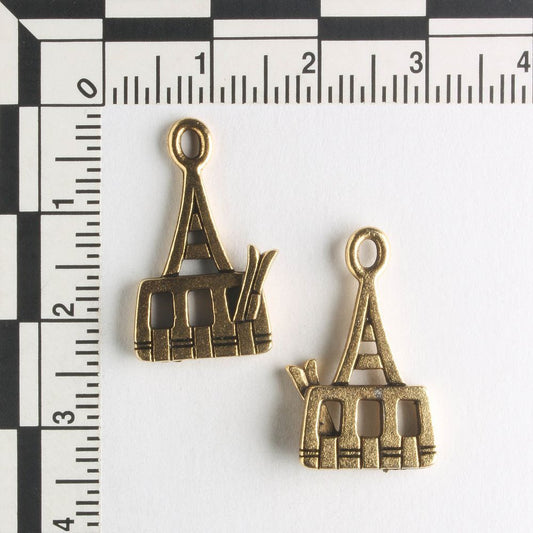Charm - Ski Lift