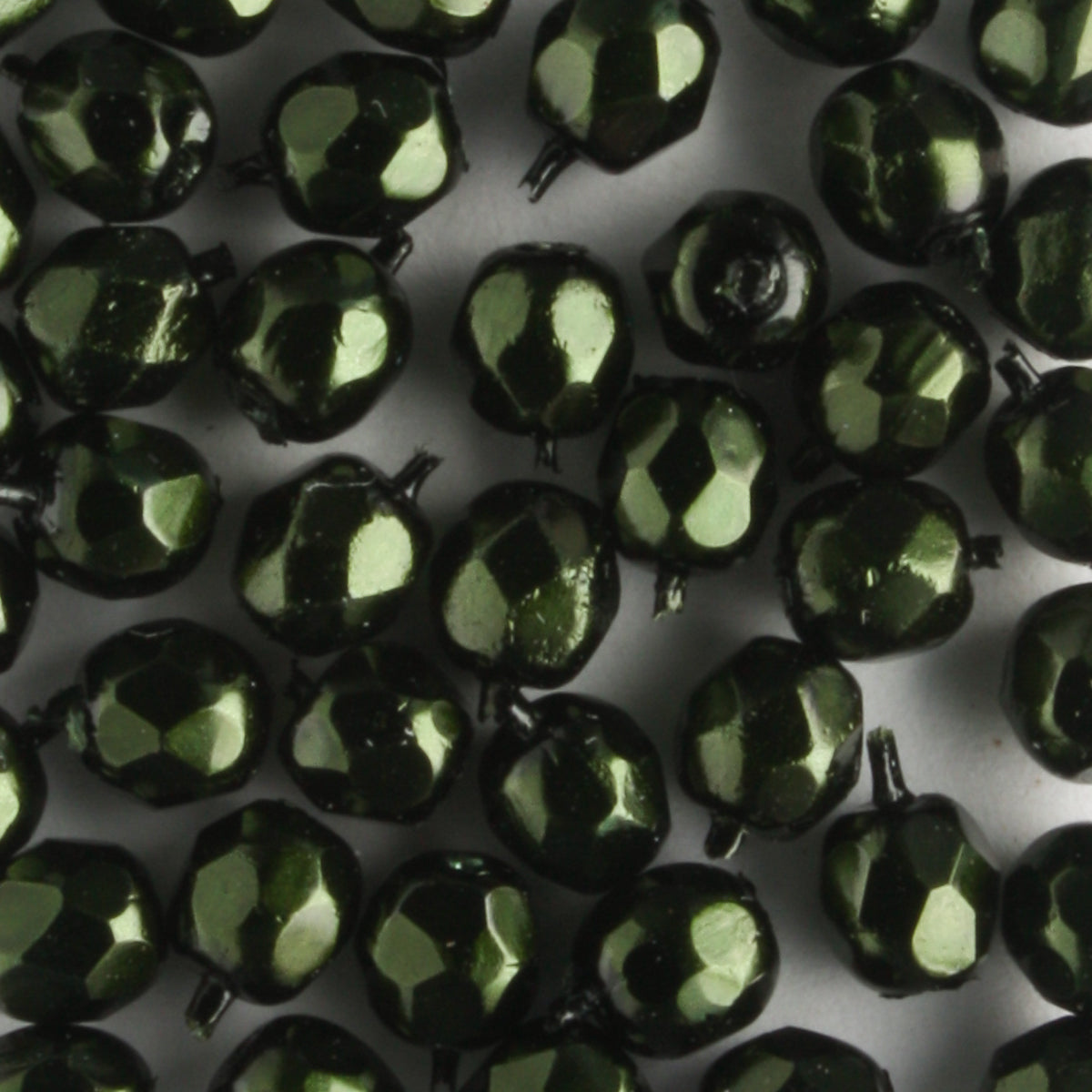 4mm Round Fire Polish Hunter Pearl - 100 beads