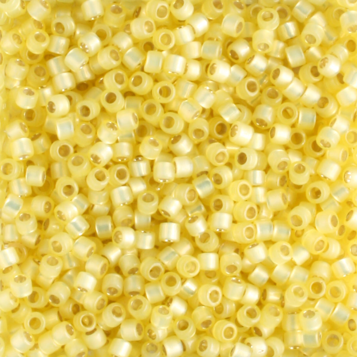 DB0623 Silver Lined Opal Light Yellow