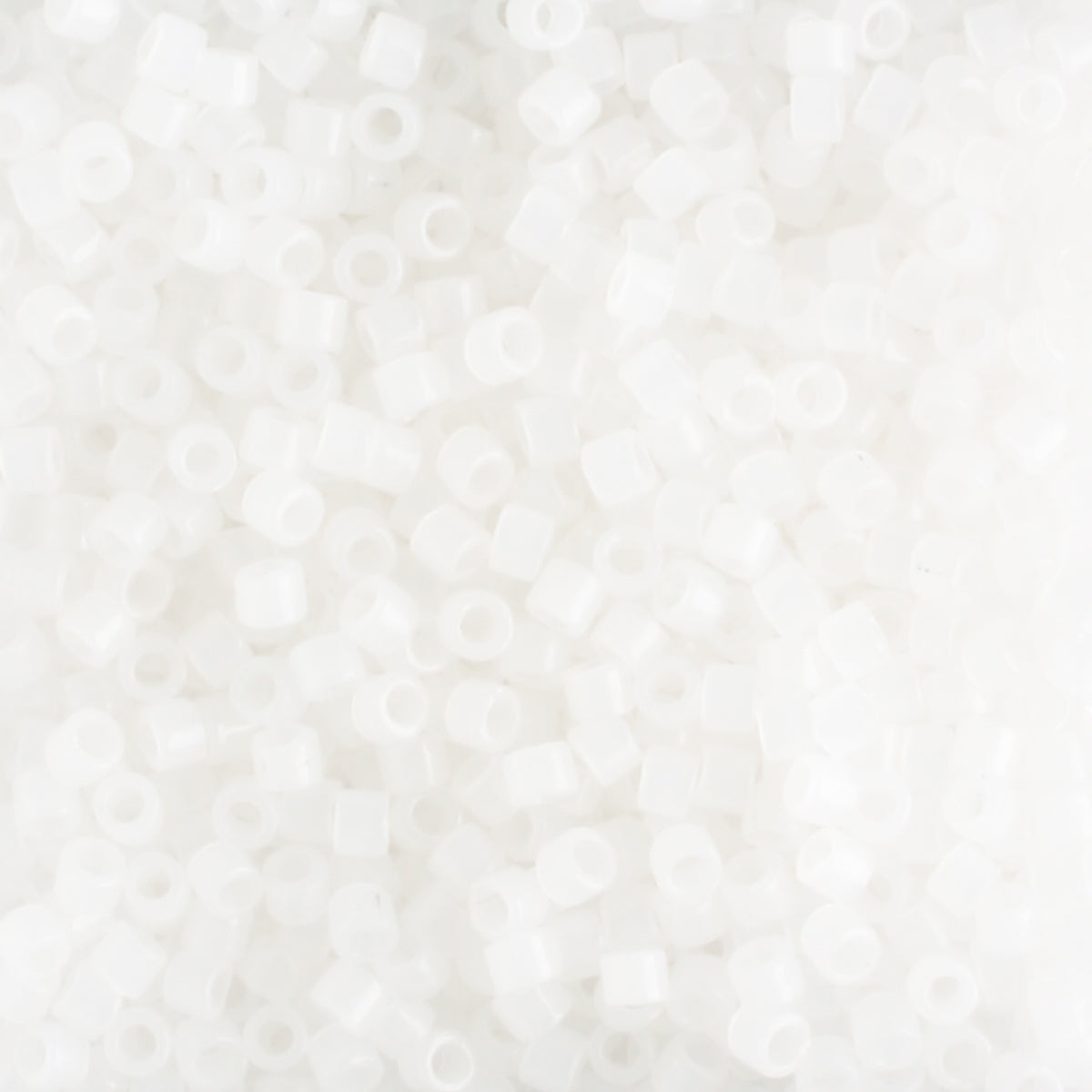 DB0220 Transparent White Opal