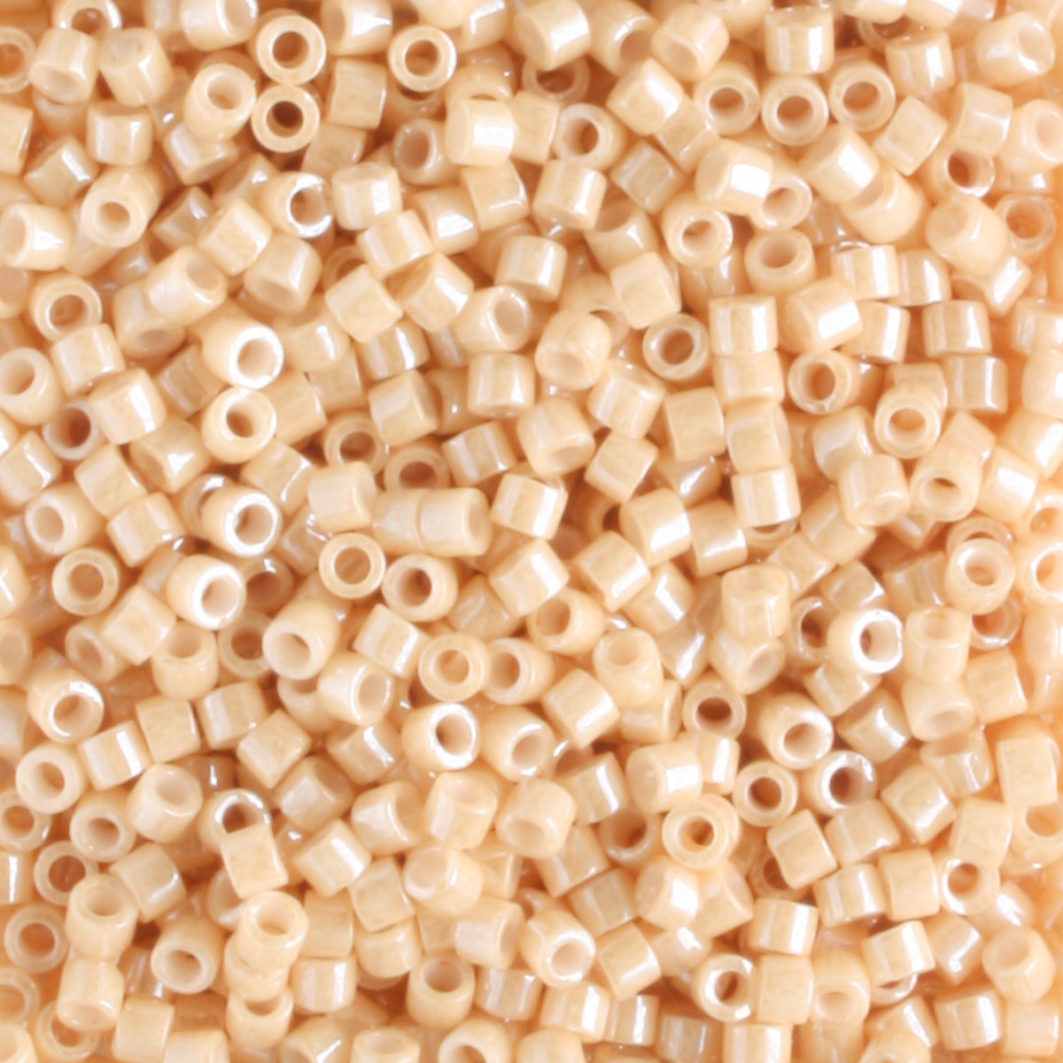 DB0205 Opaque Luster Beige