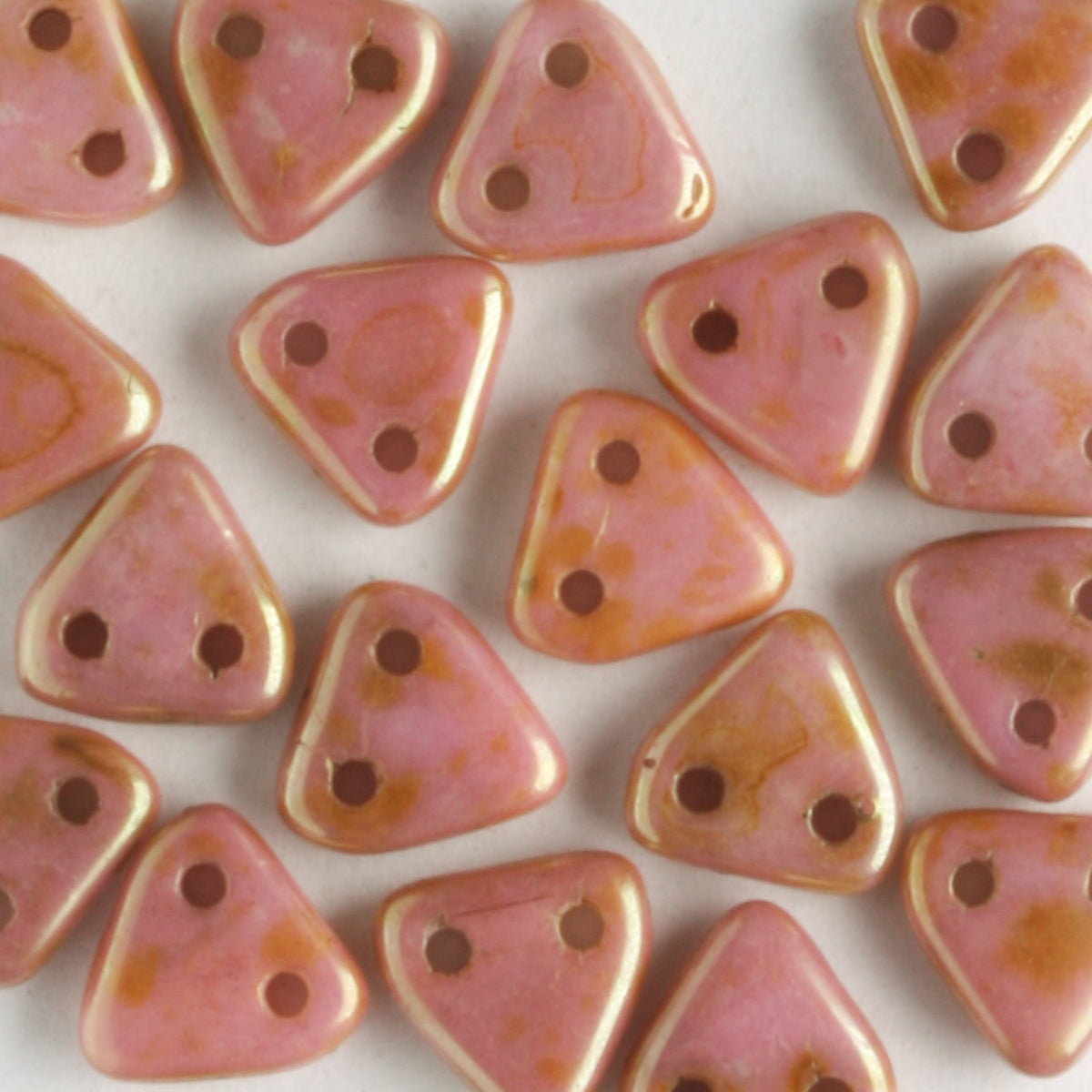 2 Hole Triangle Luster Rose Gold - 10 grams