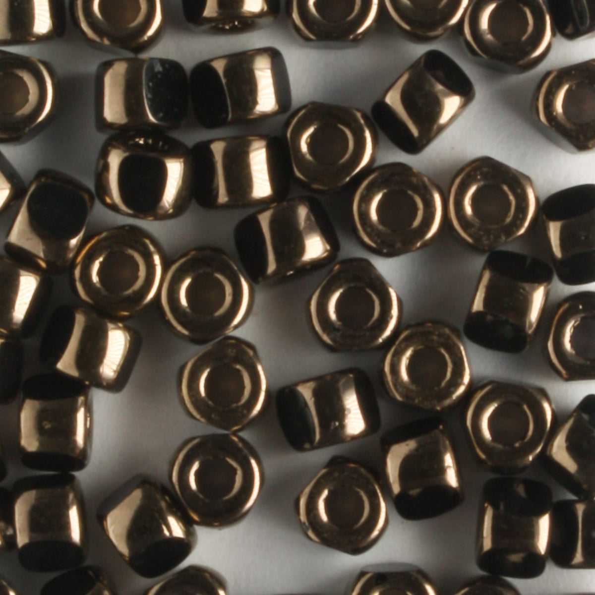 6/0 3-Cut Jet Gold Bronze - 10 grams