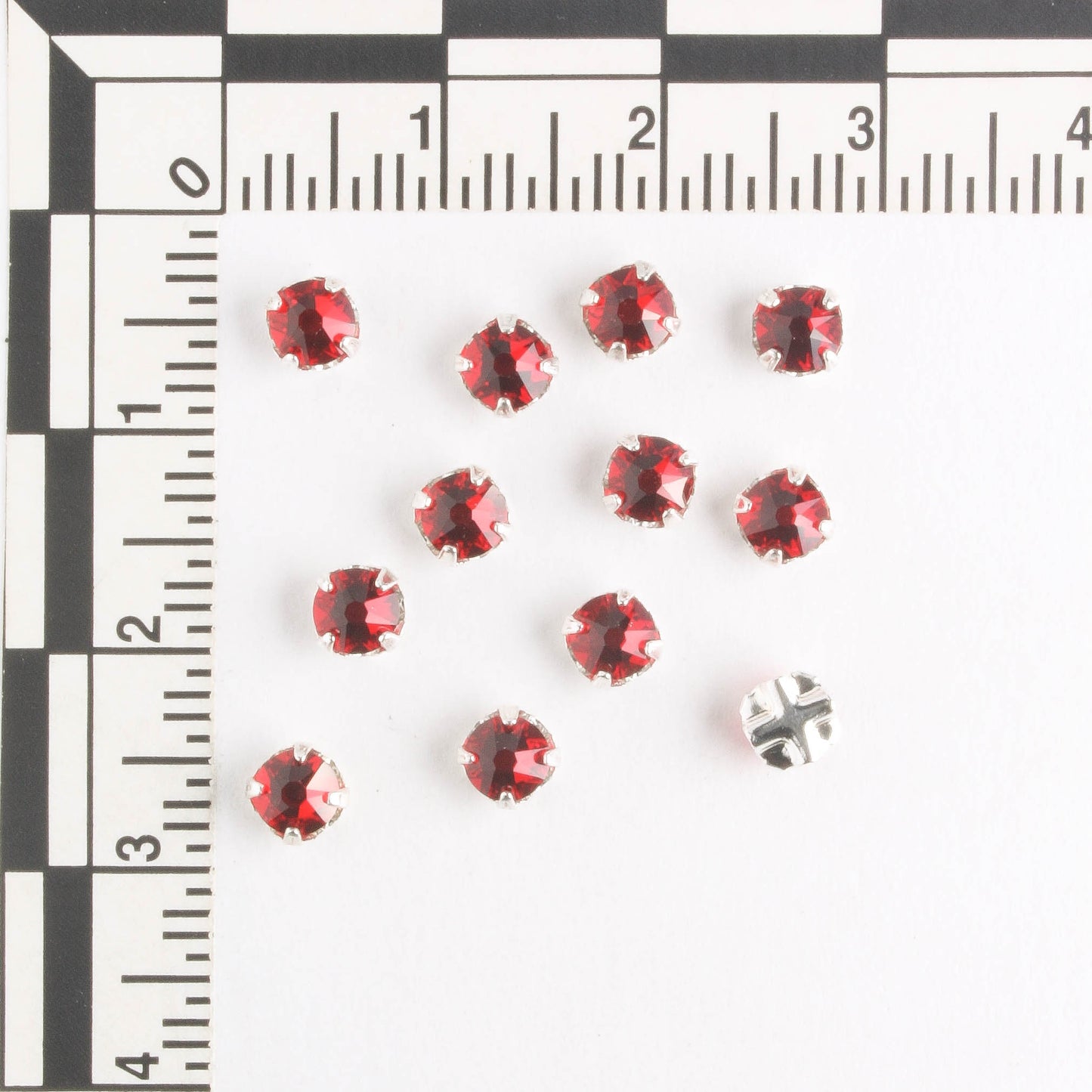 4mm Rose Montee Light Siam - qty 12
