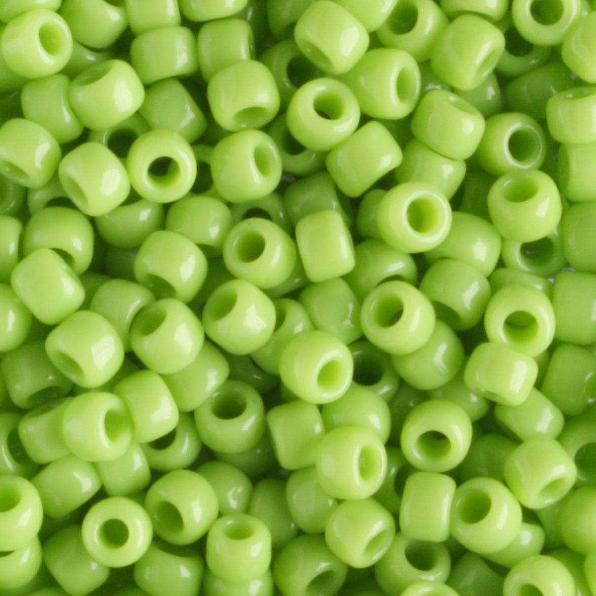 8/0 Opaque Sour Apple - 10 grams