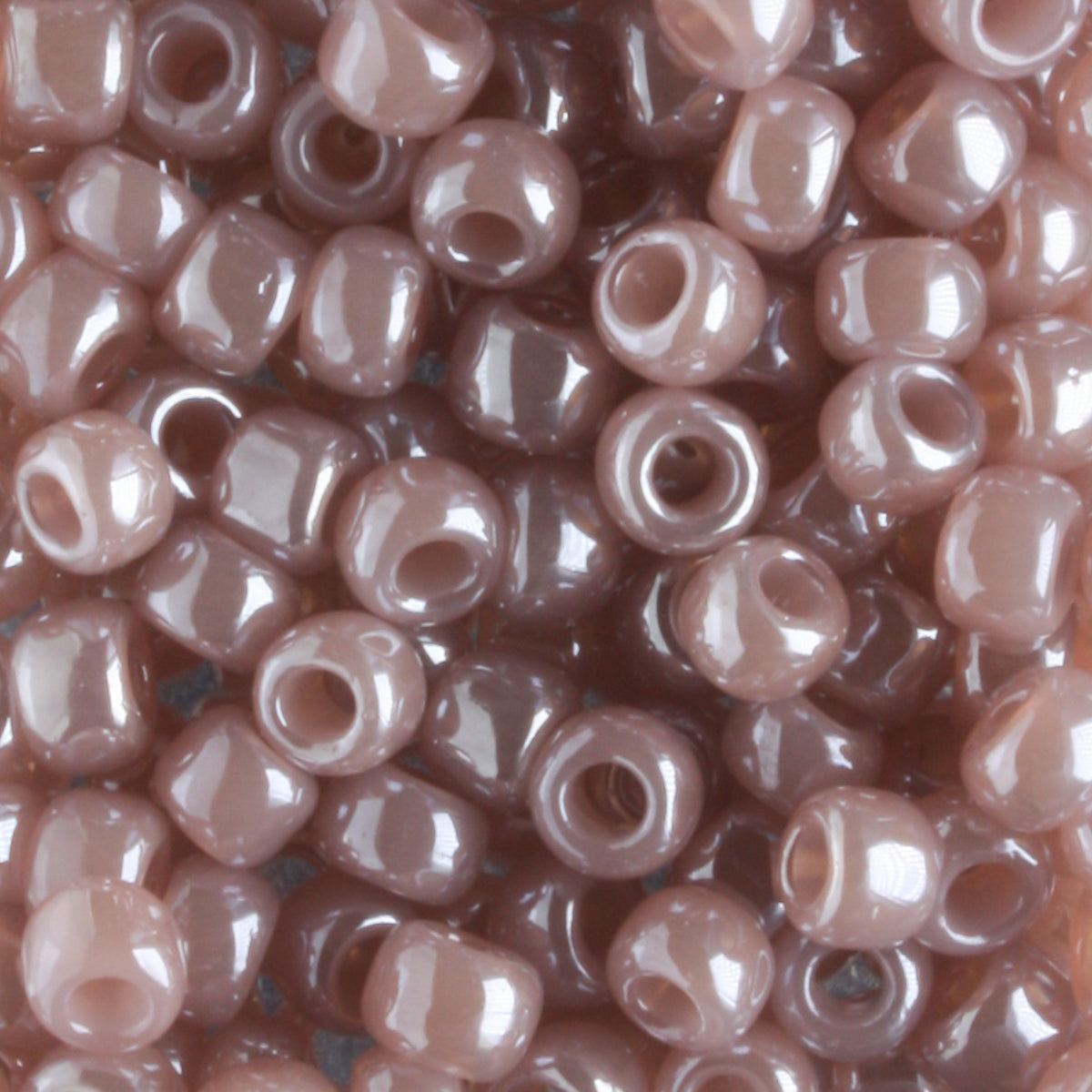 6/0 Ceylon Grape Mist - 10 grams