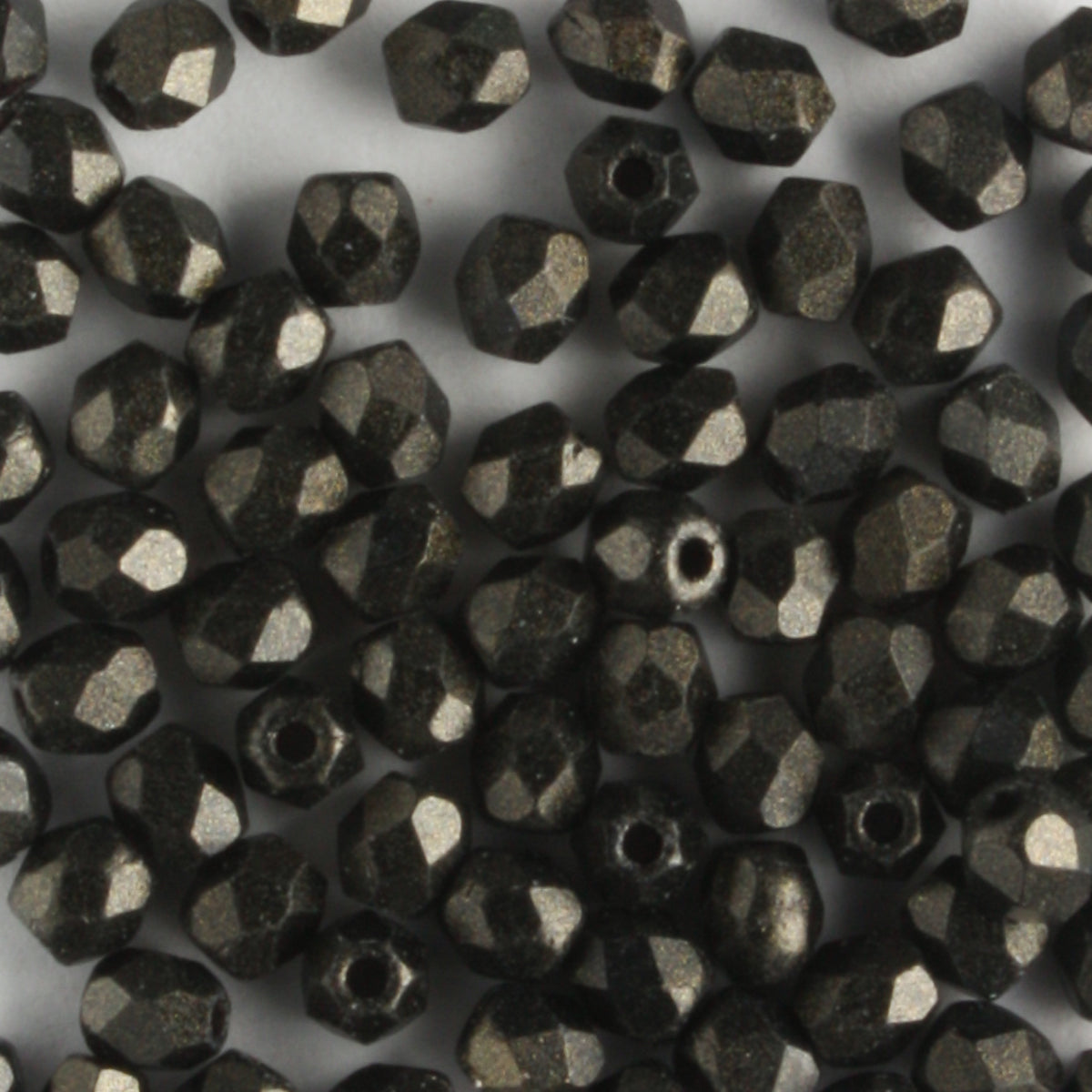3mm Round Fire Polish Metallic Suede Dark Green