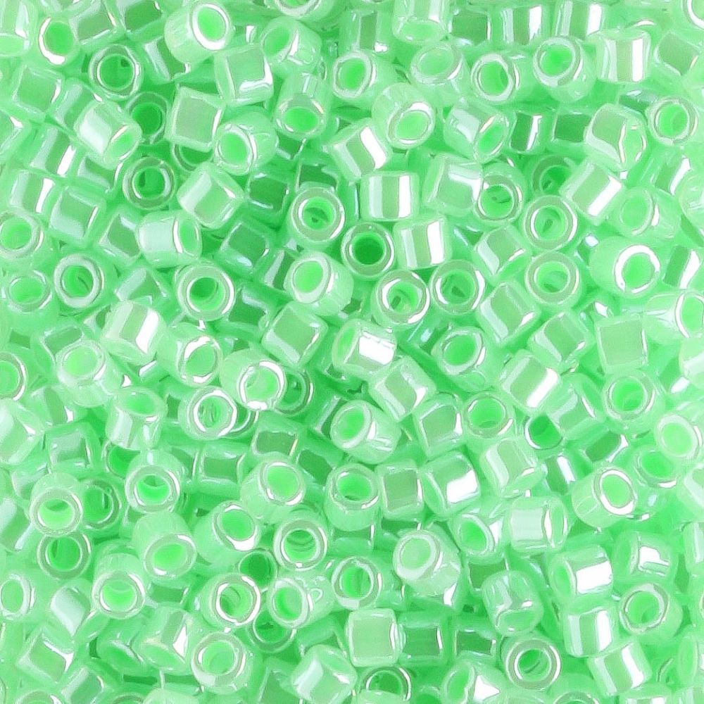 DBM0237 Color Lined Limeade