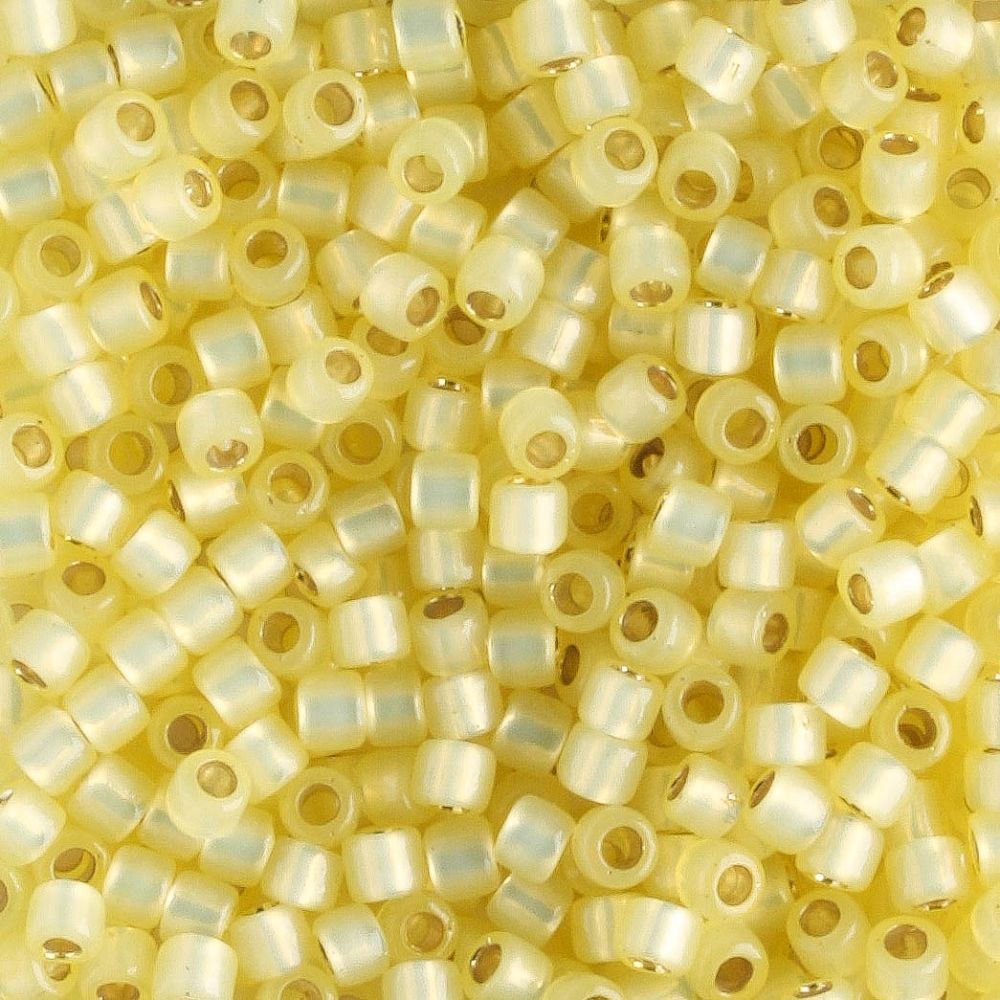 DBM0623 Silver Lined Pastel Yellow - 5 grams