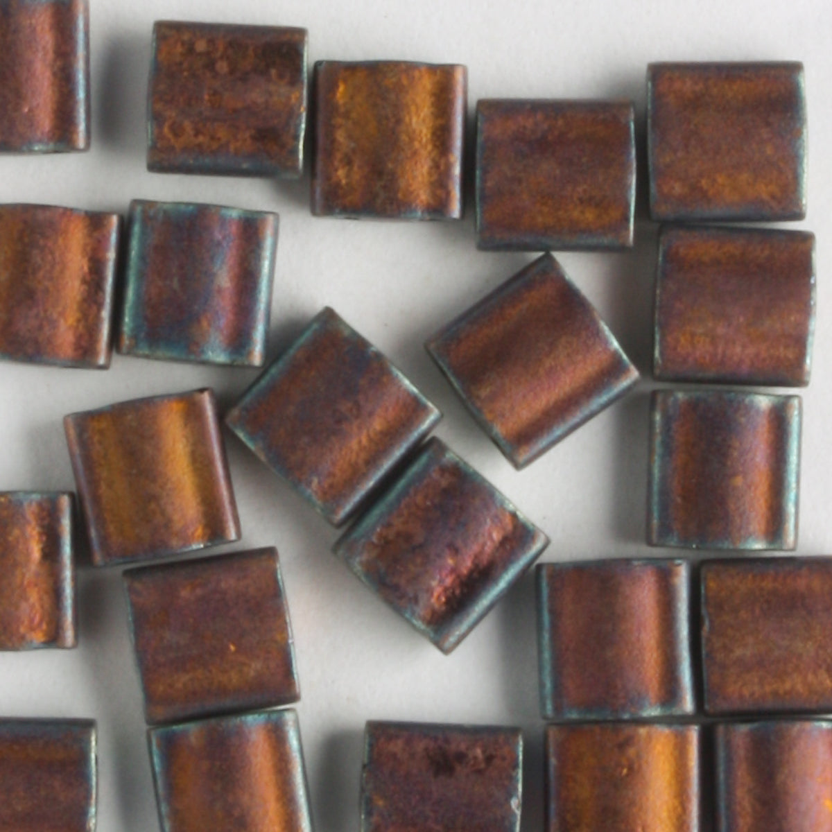 Tila, Metallic Dark Raspberry - 5 grams