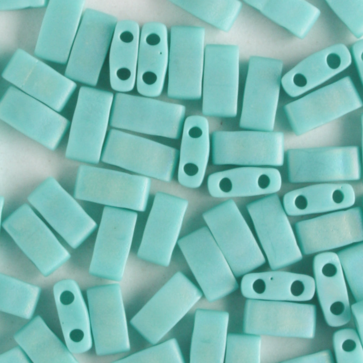 Half Tila Opaque Matte Rainbow Aqua - 5 grams