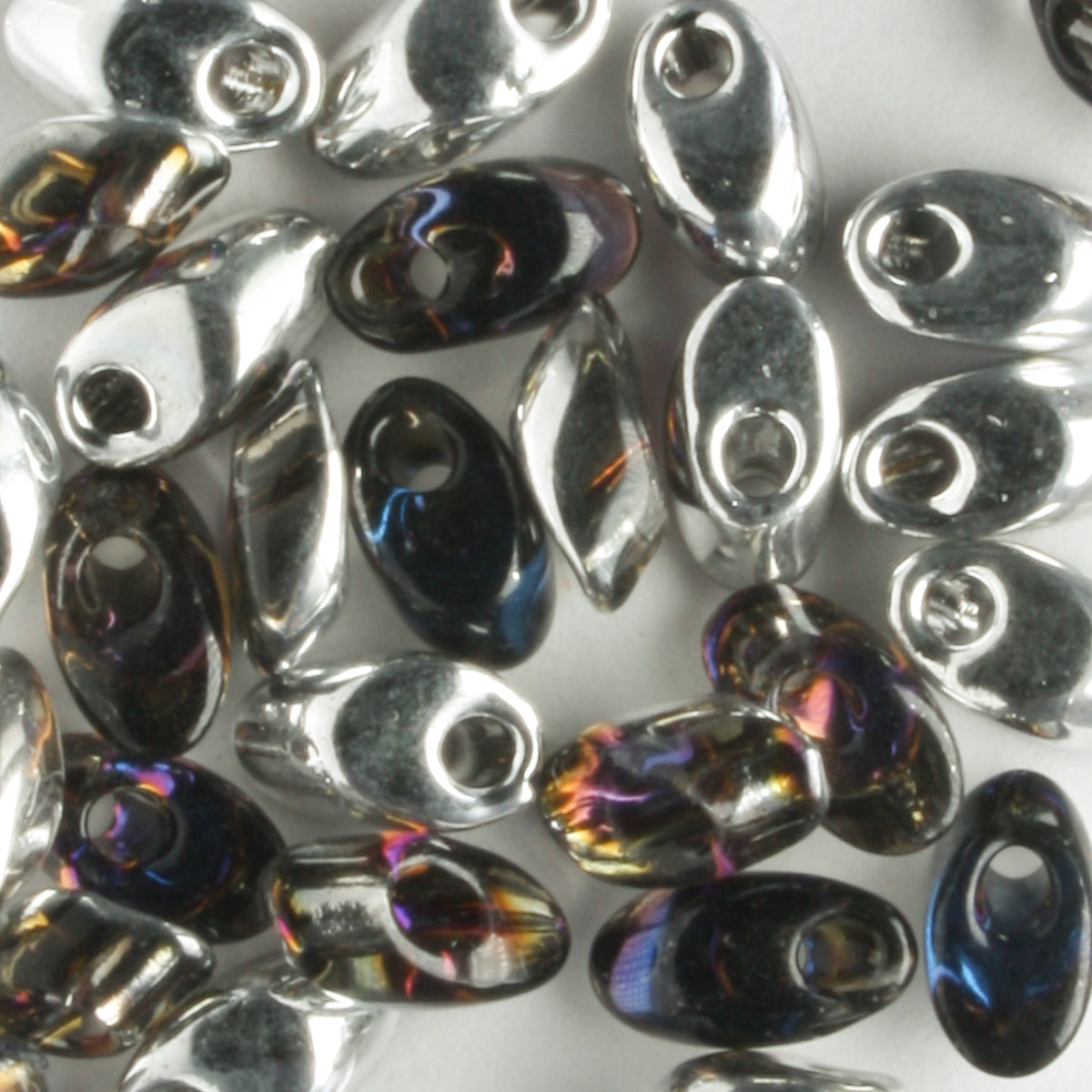 Magatama Transparent Amethyst Chrome - 10 grams