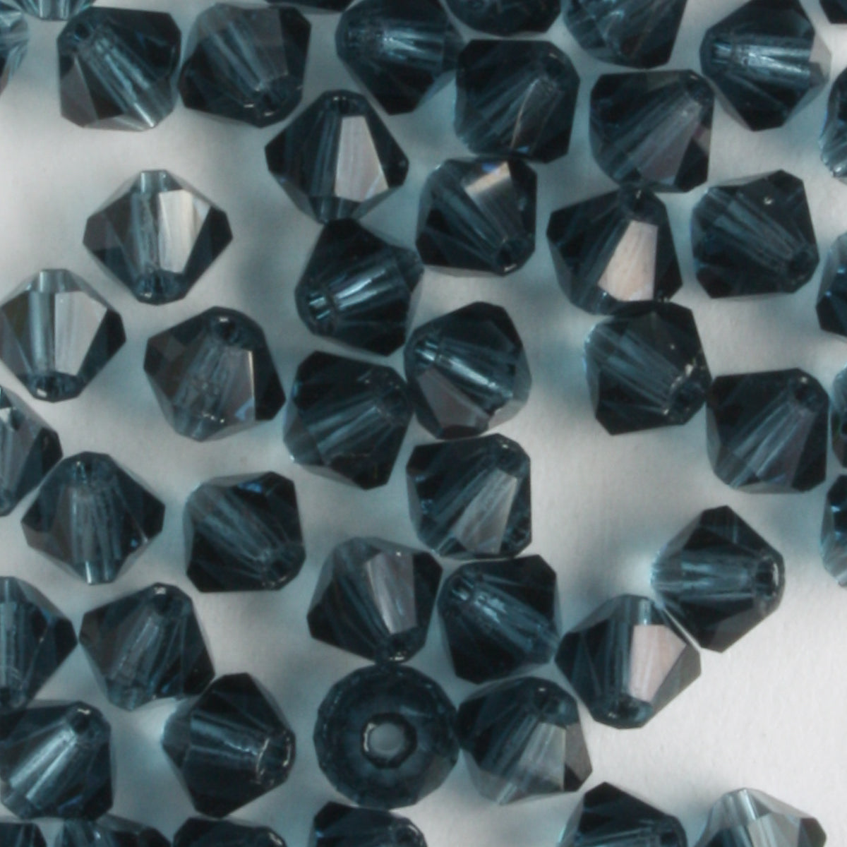 4mm Bicone Montana - 48 beads