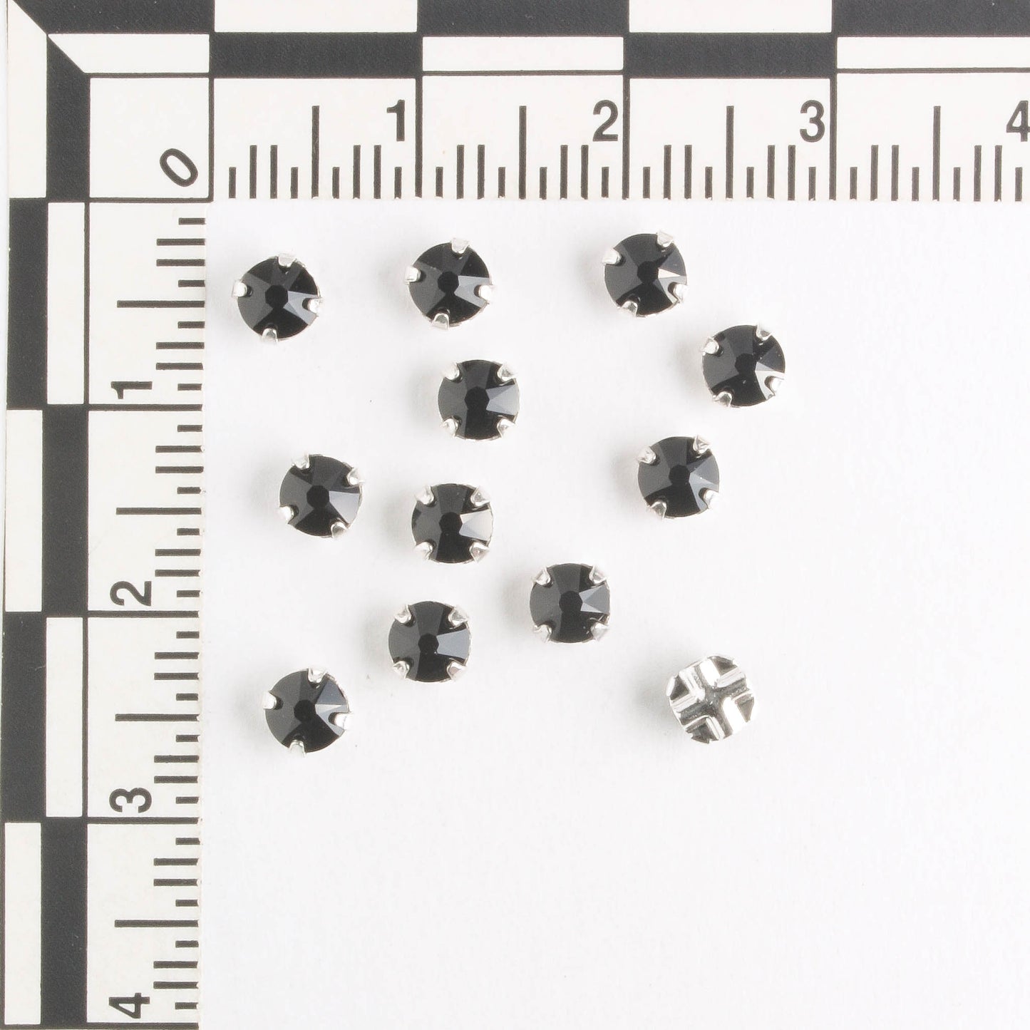 4mm Rose Montee Jet - qty 12