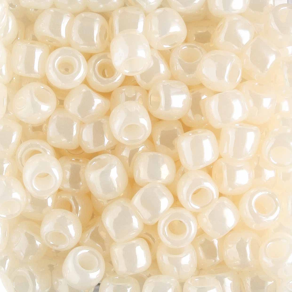6/0 Ceylon Light Ivory - 10 grams