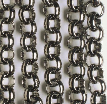 Gunmetal Chain - foot