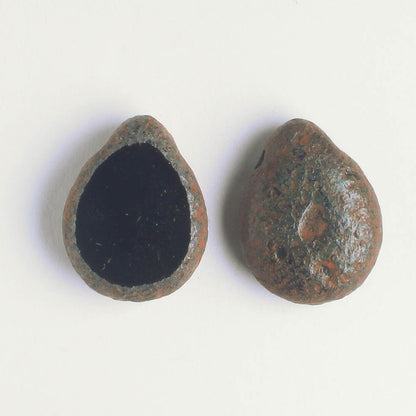 Polished Drop Jet Picasso - 18 beads