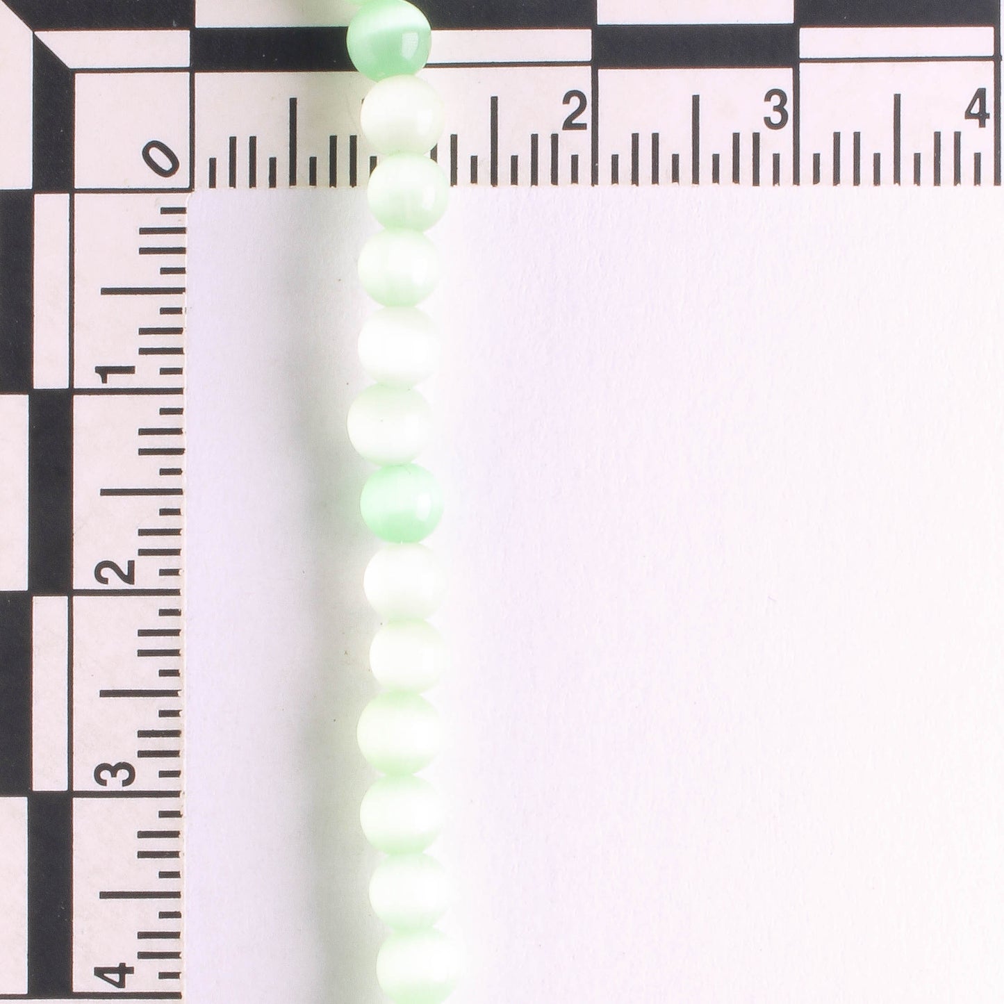 4mm Cat's Eye Glass - 8" strand