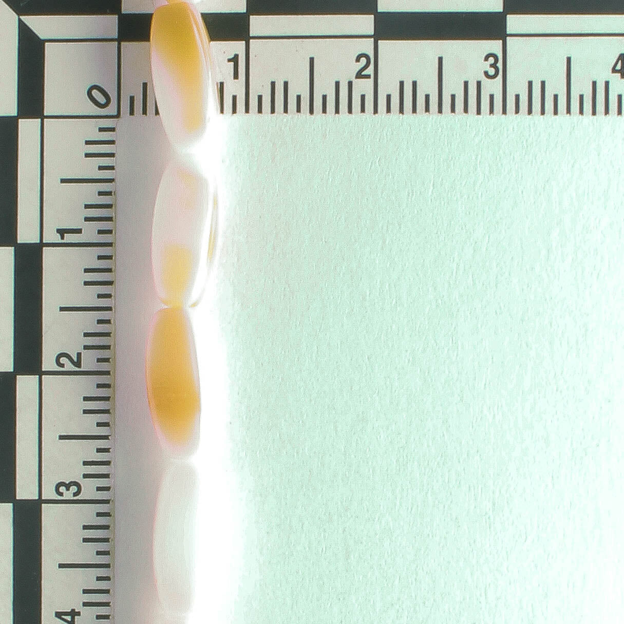 Glass Beads - 8" strand