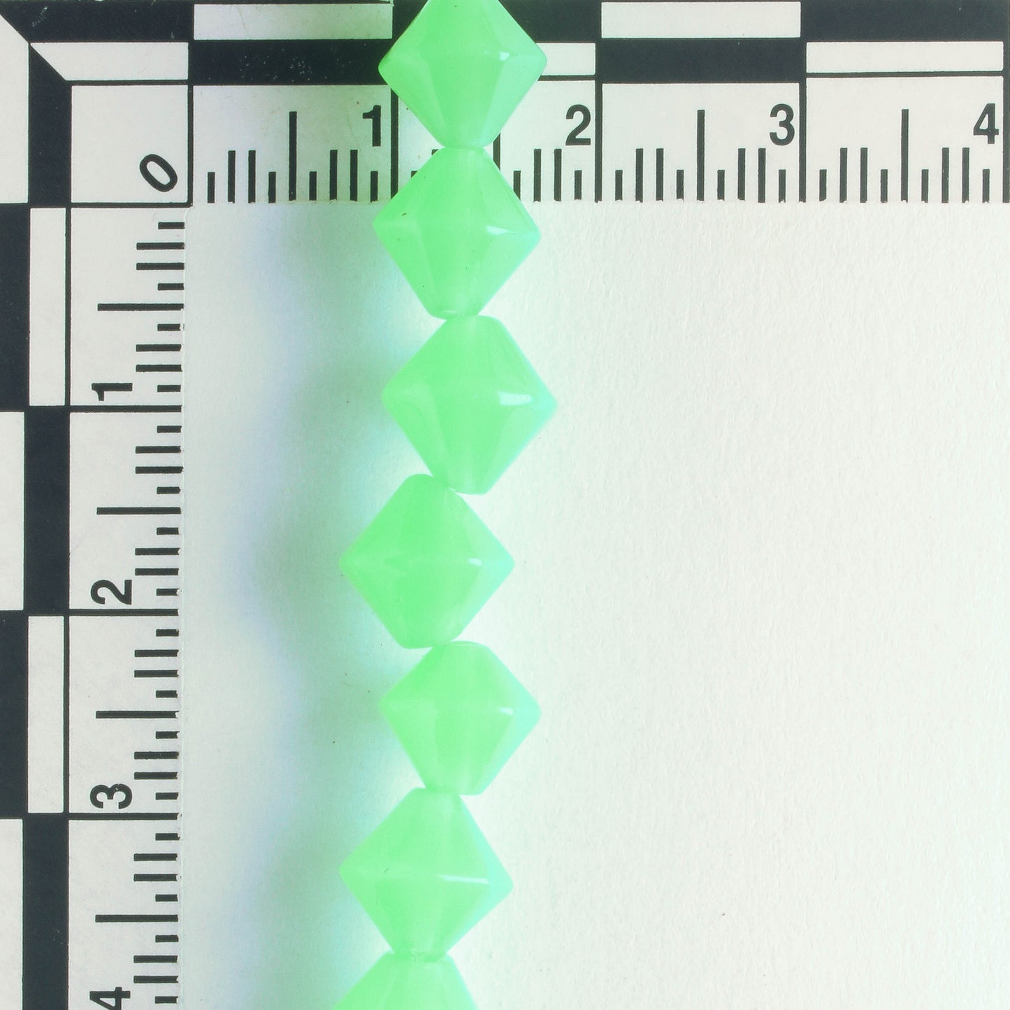 Glass Beads - 8" strand