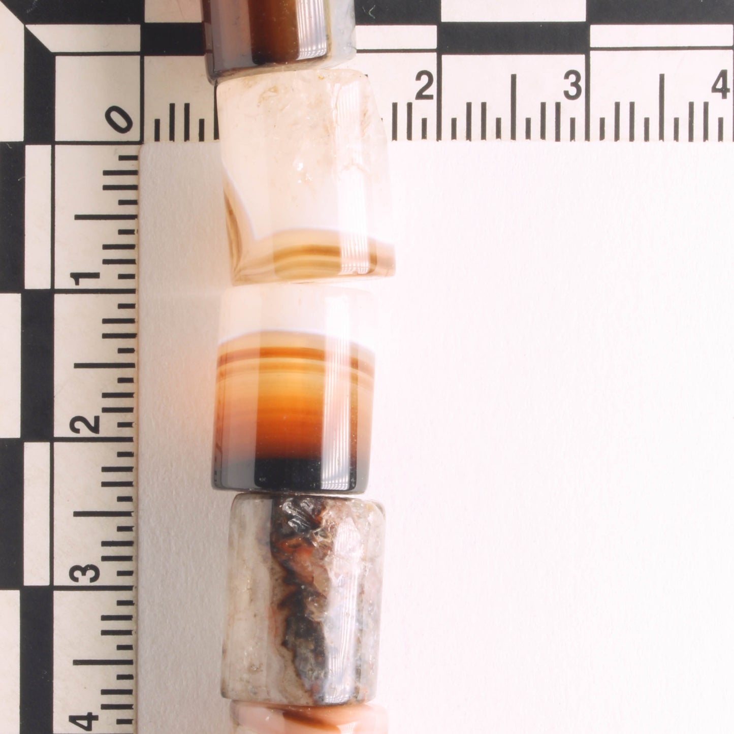 Agate - 8" strand