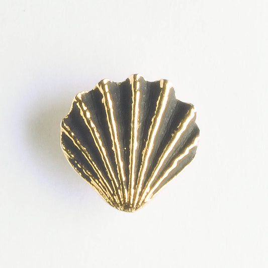 Scallop Shell Button - Antique Gold