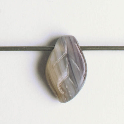Leaf Bead - Black/Brown