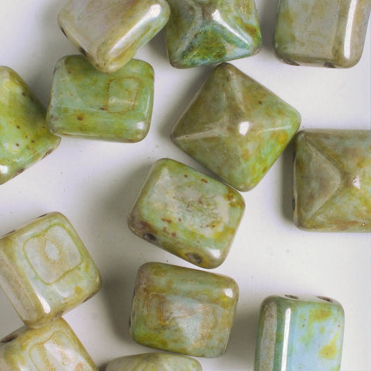 12mm Pyramid Stud - Green Marble
