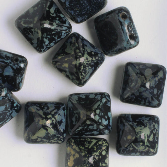 12mm Pyramid Stud - Black Marble