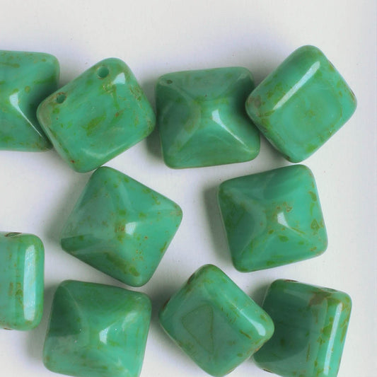 12mm Pyramid Stud - Persian Turquoise