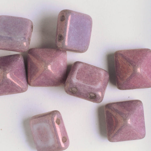 12mm Pyramid Stud - Lavender