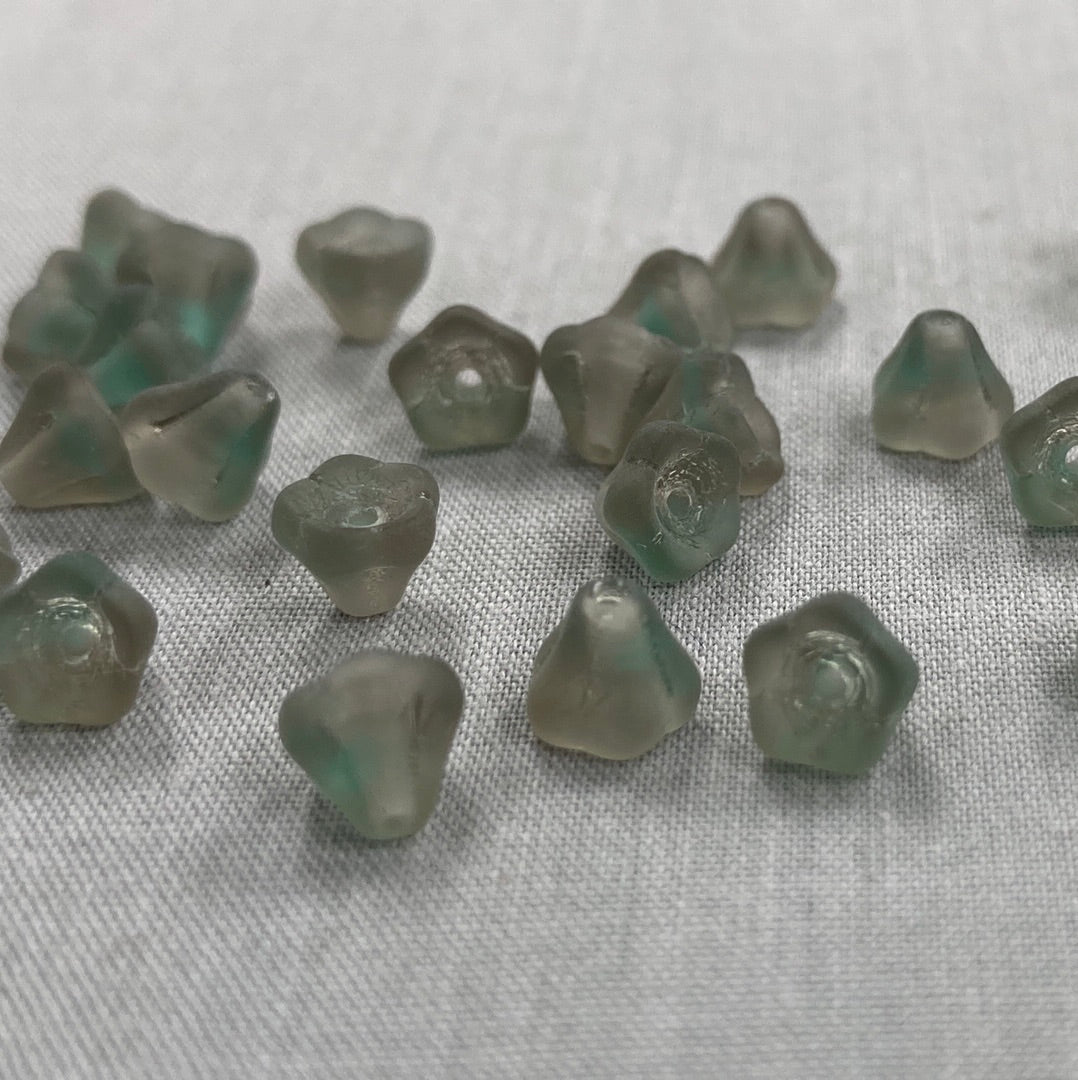 5x6mm Bell Flower - Green/Gray - qty 25