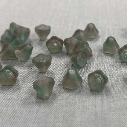 5x6mm Bell Flower - Green/Gray - qty 25