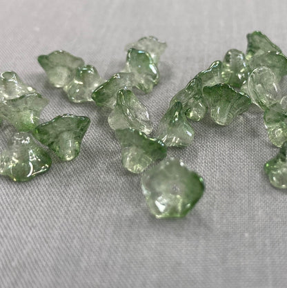 4x6mm Bell Flower - Green/Clear - qty 25