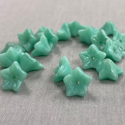 5x8mm Bell Flower - Spearmint - qty 25