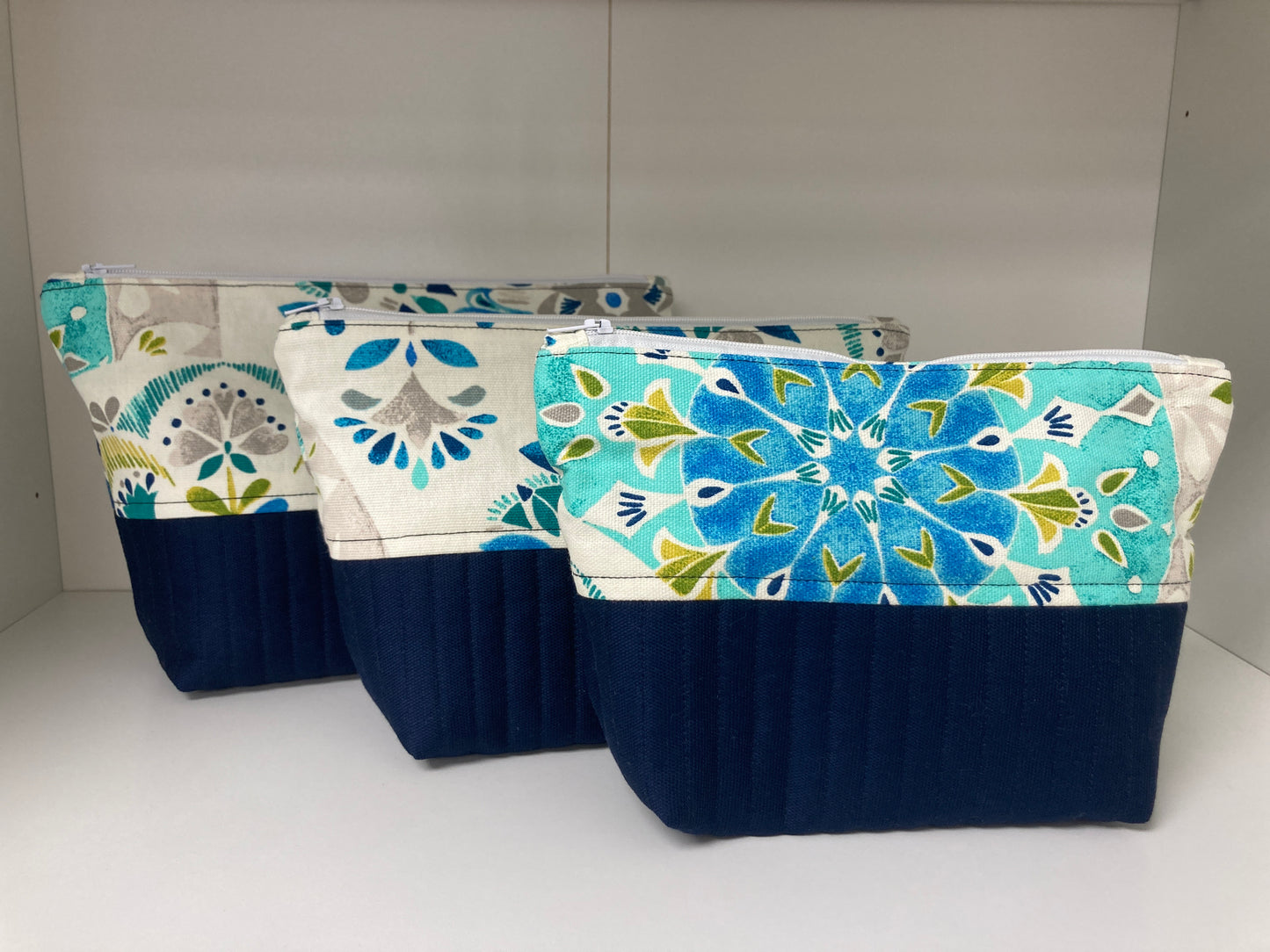 Set of 3 Nesting Zippered Pouches