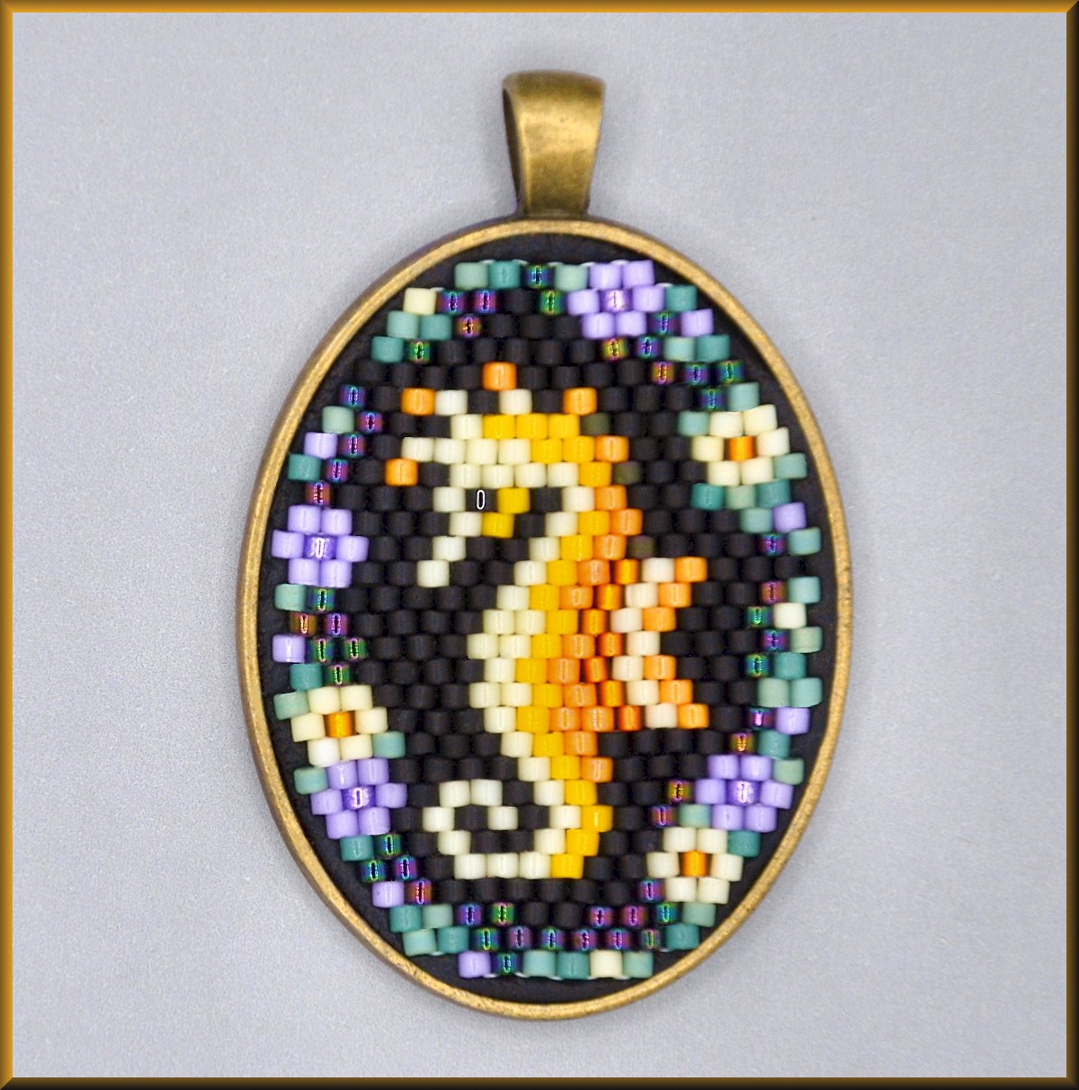 Yellow Seahorse Oval Pattern - PDF