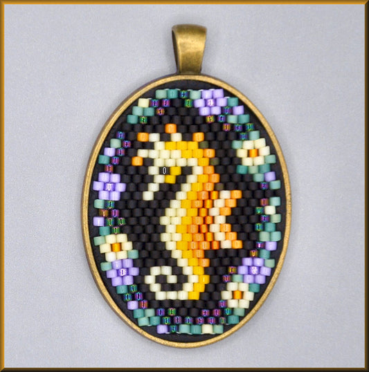 Yellow Seahorse Oval Pattern - PDF
