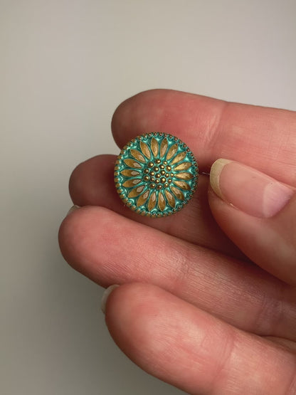 Daisy Button - Gold with a Tea Green Wash