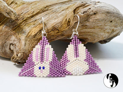 Hoppy Lil' Bunny Triangle Pattern - PDF