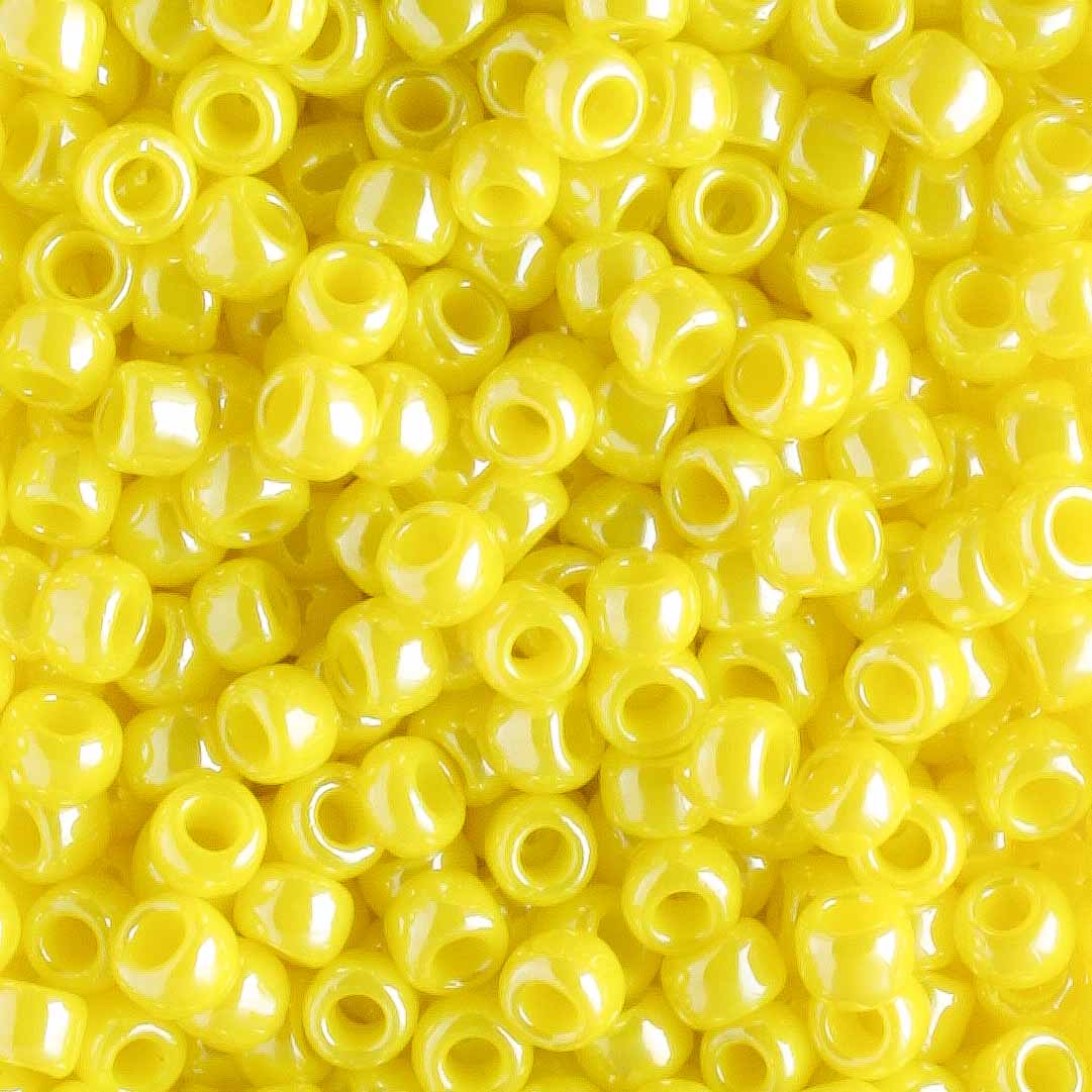 8/0 Opaque Luster Dandelion - 10 grams