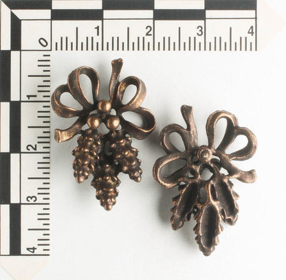 Charm - Pinecone Ribbon