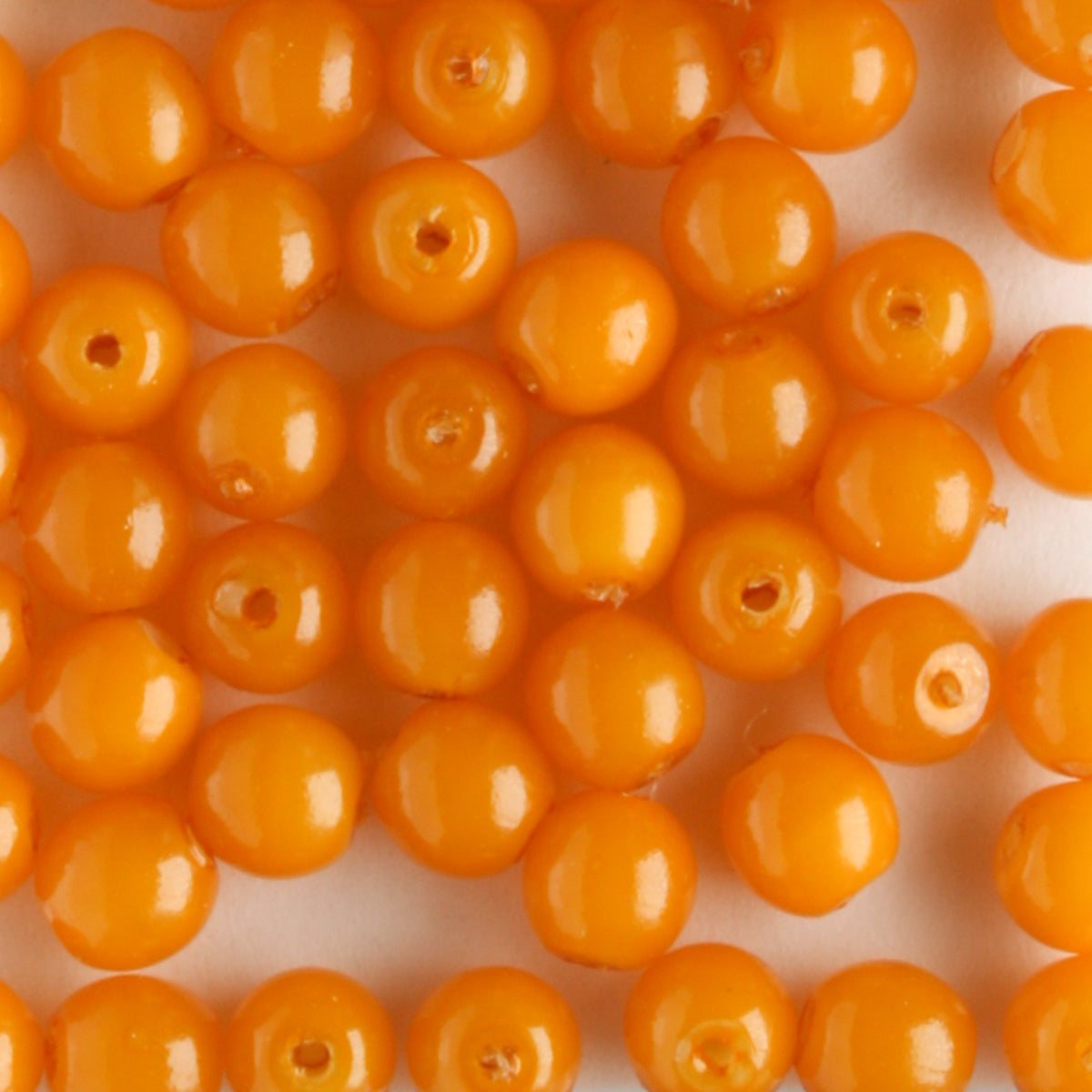 4mm Druk Opaque Sunkist - 100 beads